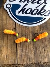 Load image into Gallery viewer, 3 Tungsten Mop Flies