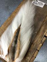 Load image into Gallery viewer, Large Northern Buck Tail