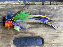 Load image into Gallery viewer, Urban Fly Company Single hook musky pike fly