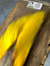 Load image into Gallery viewer, Large Northern Buck Tail