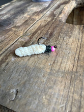 Load image into Gallery viewer, 3 Tungsten Mop Flies