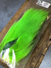 Load image into Gallery viewer, Large Northern Buck Tail