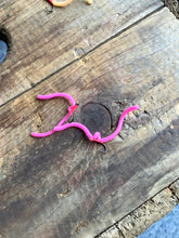 Load image into Gallery viewer, 6 Unweighted Worm Flies