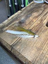 Load image into Gallery viewer, Clouser Minnow Half + Half
